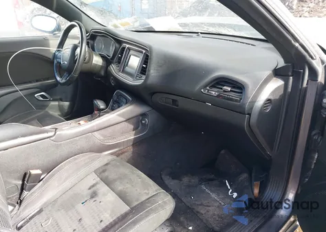 2016 Dodge Challenger Sxt z USA, uszkodzony, nr VIN 2C3CDZAGXGH330272